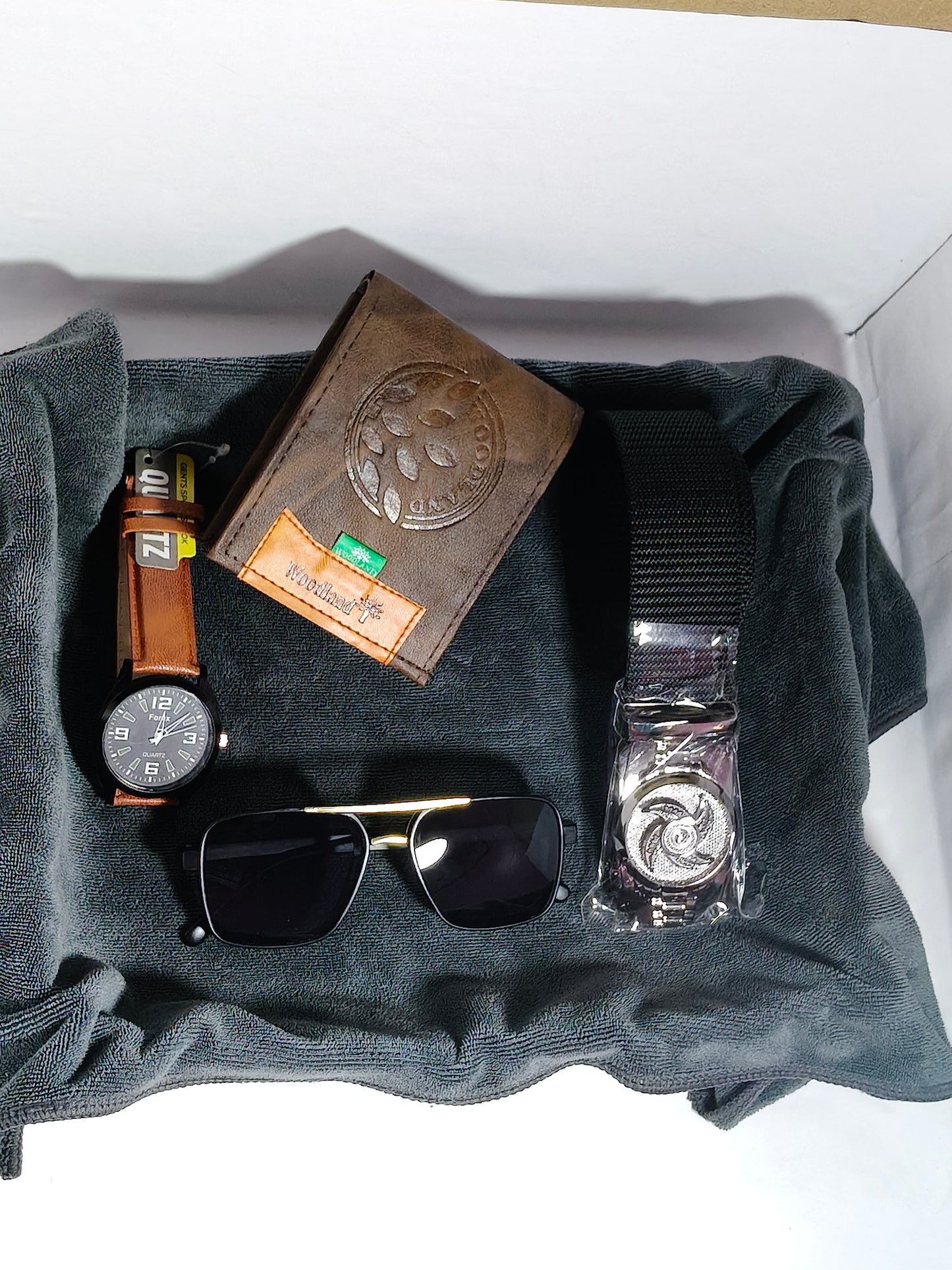 Men’s Classic Gift Pack – Watch + Belt + Wallet + Sunglasses